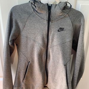 Nike women’s MED fitted hooded sweatshirt gray